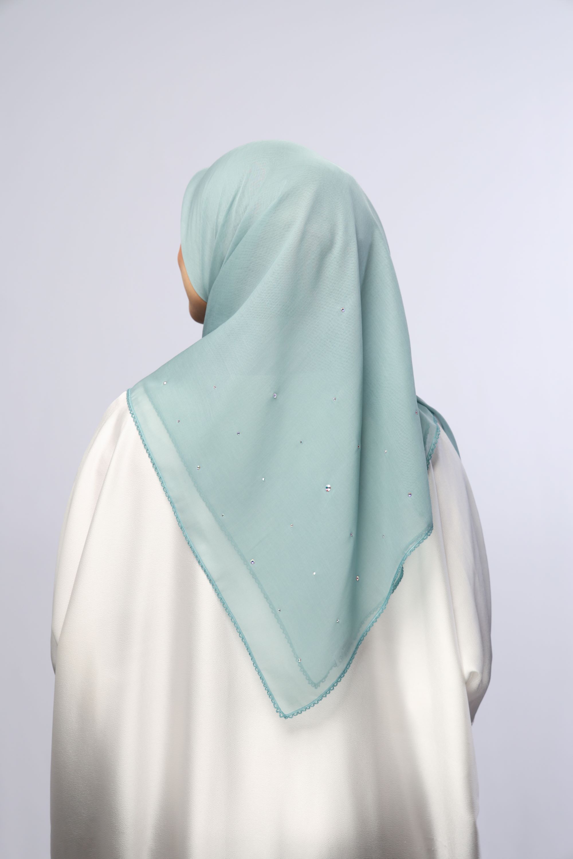 Bawal Warisan Crochet Tabur Mix Aurora AB