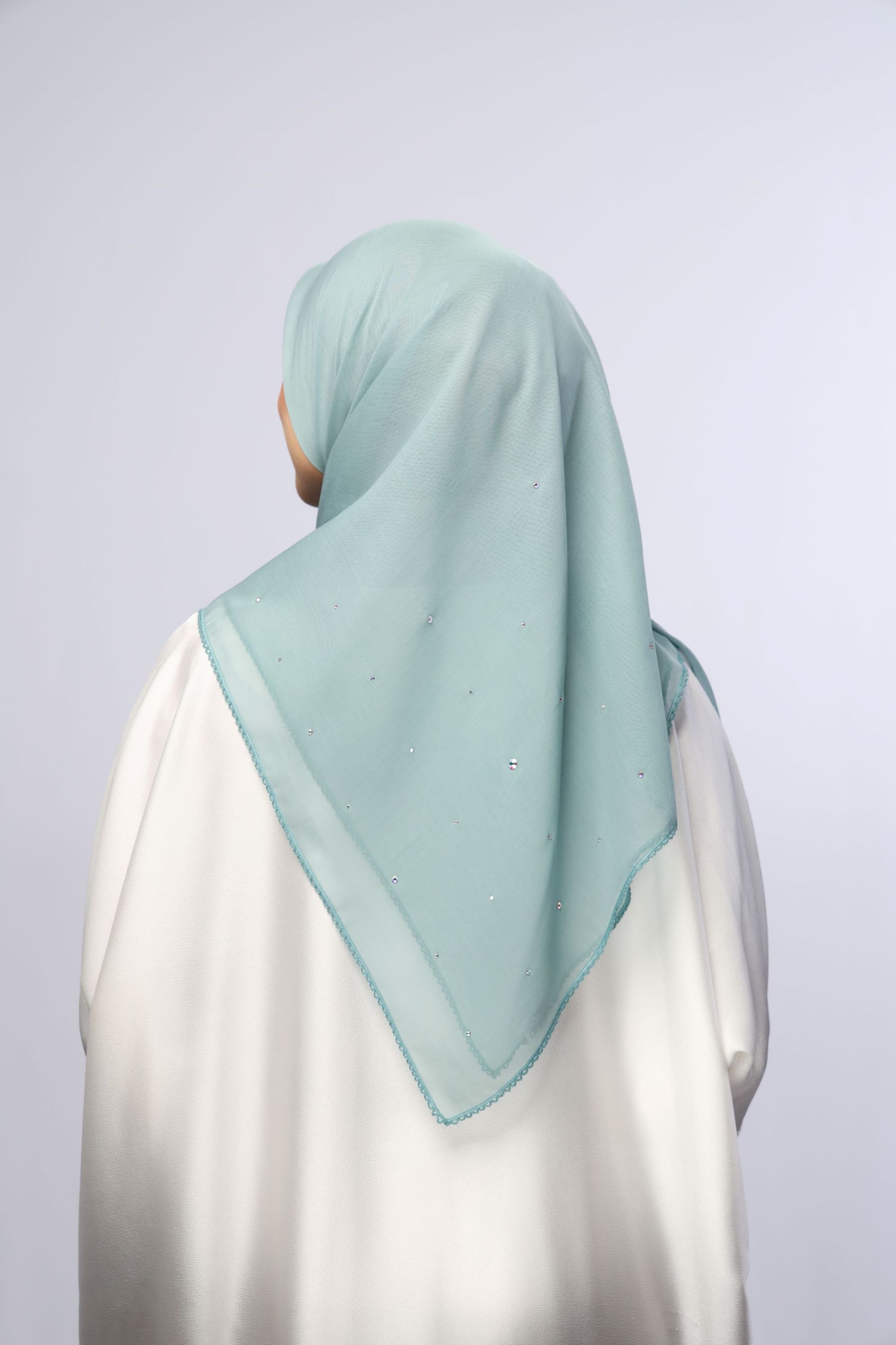 Bawal Warisan Crochet Tabur Mix Aurora AB