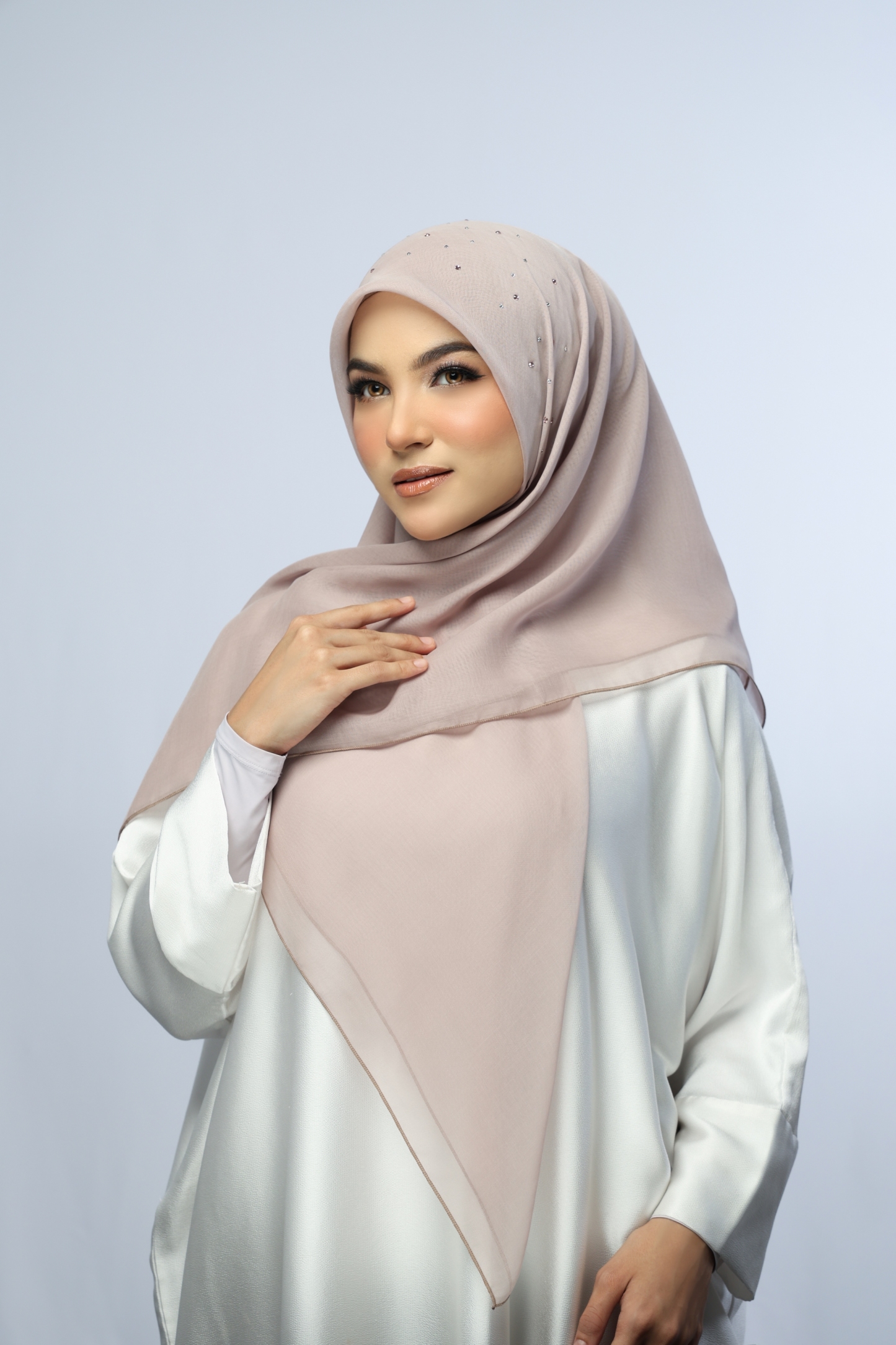 Bawal Warisan Rania Crown SS16 Color