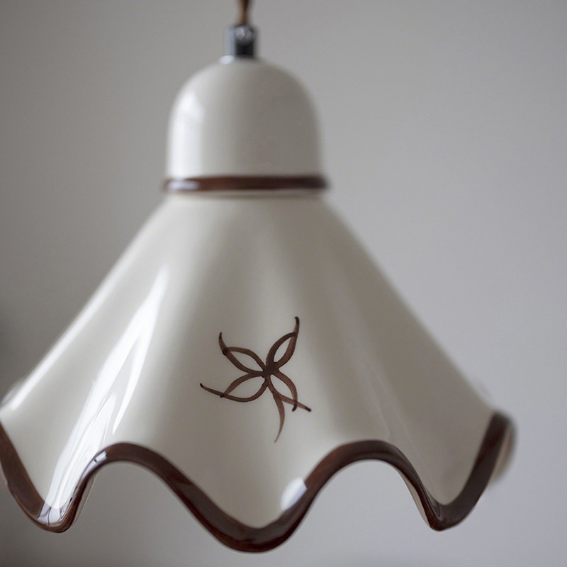 ペンダントライト 北欧 ダイニング 磁器 陶器 アイアン 金属 おしゃれ 1灯 口金E26 LED対応 モダン シンプル 照明 天井照明 シェードランプ 玄関 リビング 寝室 洗面所 居間用 キッチン 簡単取付 引掛けシーリング おしゃれ ダクトレール