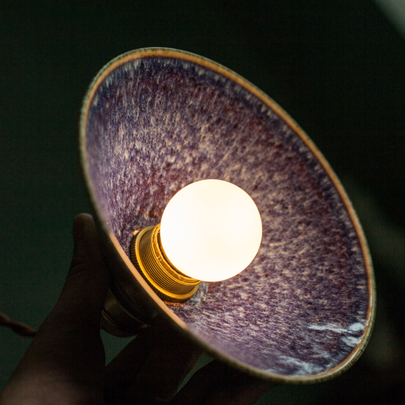 ペンダントライト 北欧 ダイニング 磁器 陶器 アイアン 金属 おしゃれ 1灯 口金E26 LED対応 モダン シンプル 照明 天井照明 シェードランプ 玄関 リビング 寝室 洗面所 居間用 キッチン 簡単取付 引掛けシーリング おしゃれ ダクトレール