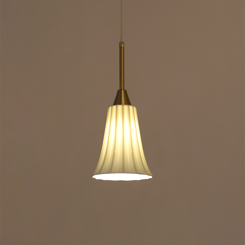 ペンダントライト おしゃれ  レトロ 1灯 吊下げ灯 天井照明 間接照明 北欧 LED電球 洋風 キッチン 照明器具 トイレ 階段 引掛シーリング ダクトレール 電気 モダン シンプル かわいい リビング ダイニング インテリア照明 食卓 和室 癒やし 省エネ