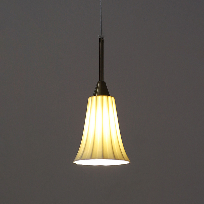 ペンダントライト おしゃれ  レトロ 1灯 吊下げ灯 天井照明 間接照明 北欧 LED電球 洋風 キッチン 照明器具 トイレ 階段 引掛シーリング ダクトレール 電気 モダン シンプル かわいい リビング ダイニング インテリア照明 食卓 和室 癒やし 省エネ