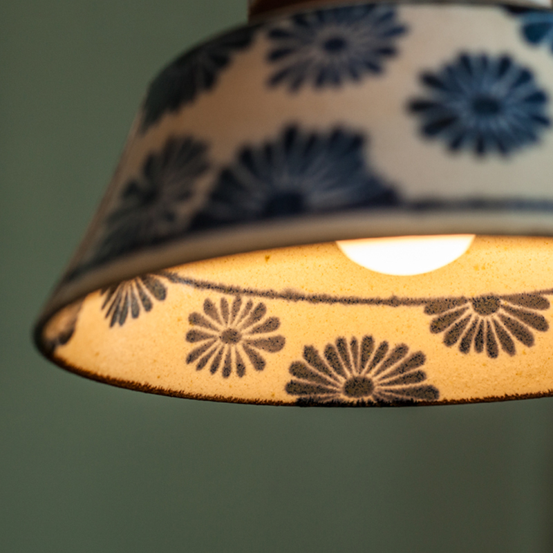 ペンダントライト 北欧 ダイニング 磁器 陶器 アイアン 金属 おしゃれ 1灯 口金E26 LED対応 モダン シンプル 照明 天井照明 シェードランプ 玄関 リビング 寝室 洗面所 居間用 キッチン 簡単取付 引掛けシーリング おしゃれ ダクトレール