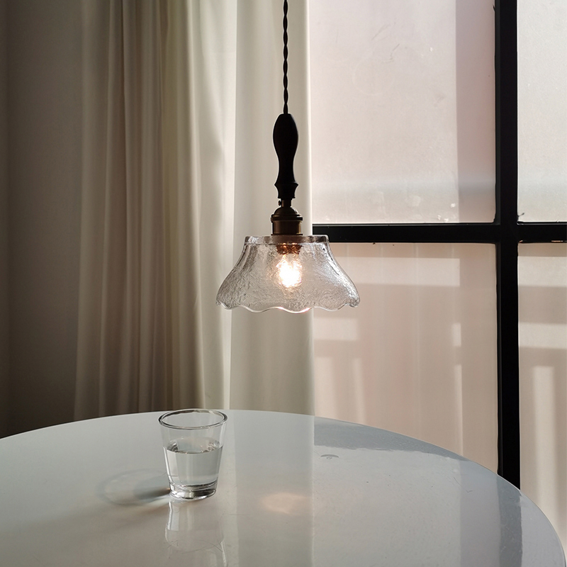 ペンダントライト おしゃれ ガラス レトロ 1灯 吊下げ灯 天井照明 間接照明 北欧 LED電球 洋風 キッチン 照明器具 トイレ 階段 引掛シーリング ダクトレール 電気 モダン シンプル かわいい リビング ダイニング インテリア照明 食卓 和室 癒やし 省エネ