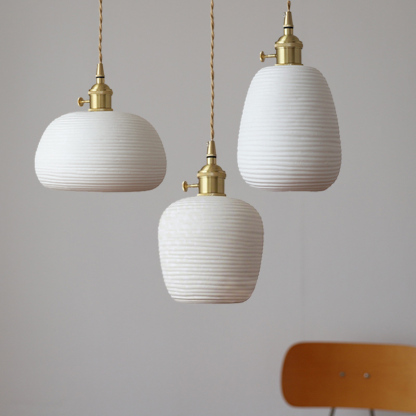 ペンダントライト 北欧 ダイニング 磁器 陶器 アイアン 金属 おしゃれ 1灯 口金E26 LED対応 モダン シンプル 照明 天井照明 シェードランプ 玄関 リビング 寝室 洗面所 居間用 キッチン 簡単取付 引掛けシーリング おしゃれ ダクトレール