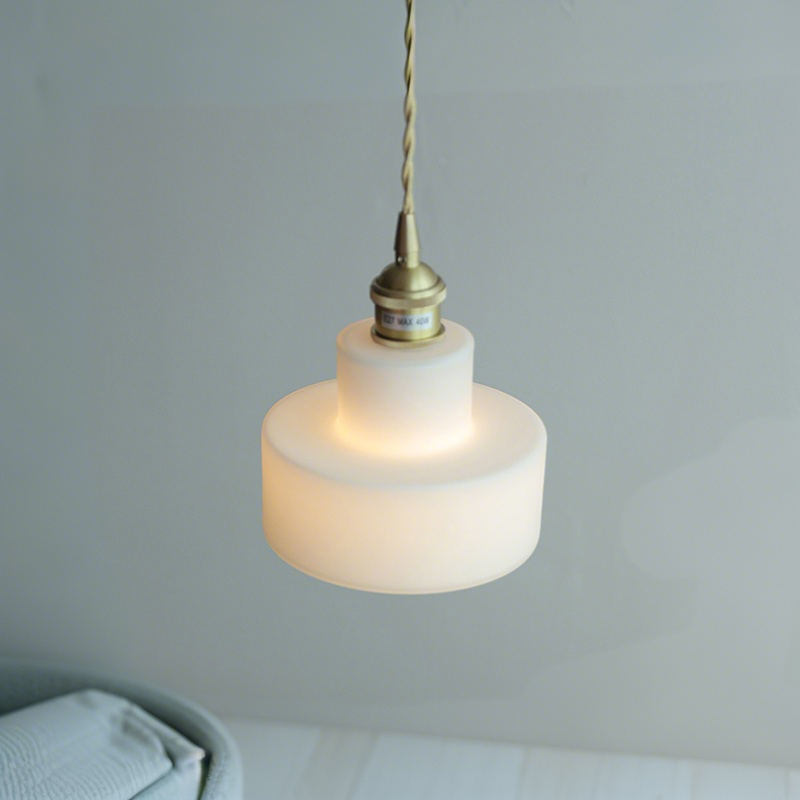 ペンダントライト ダイニング  北欧 ガラス ダクトレール用 アイアン 筒型 1灯 E26口金 led モダン シンプル レトロ デザイン 天井照明 シェードランプ  ライト 玄関 リビング  トイレ 寝室 洗面所 居間用 キッチン 食卓用  可愛い 階段 和風 ホワイト 光 影