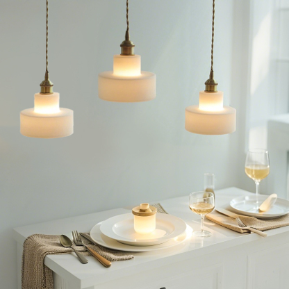 ペンダントライト ダイニング  北欧 ガラス ダクトレール用 アイアン 筒型 1灯 E26口金 led モダン シンプル レトロ デザイン 天井照明 シェードランプ  ライト 玄関 リビング  トイレ 寝室 洗面所 居間用 キッチン 食卓用  可愛い 階段 和風 ホワイト 光 影