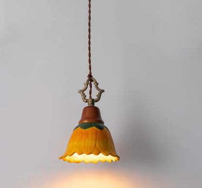 ペンダントライト 北欧 ダイニング おしゃれ 口金G9 陶器 磁器 食卓用 天井照明 花びら レトロ ナチュラル シンプル キッチン 玄関 シーリングライト カフェ 照明 おしゃれ セラミック リビング 居間 インテリア インダストリアル 寝室 カントリー 小型 引越し