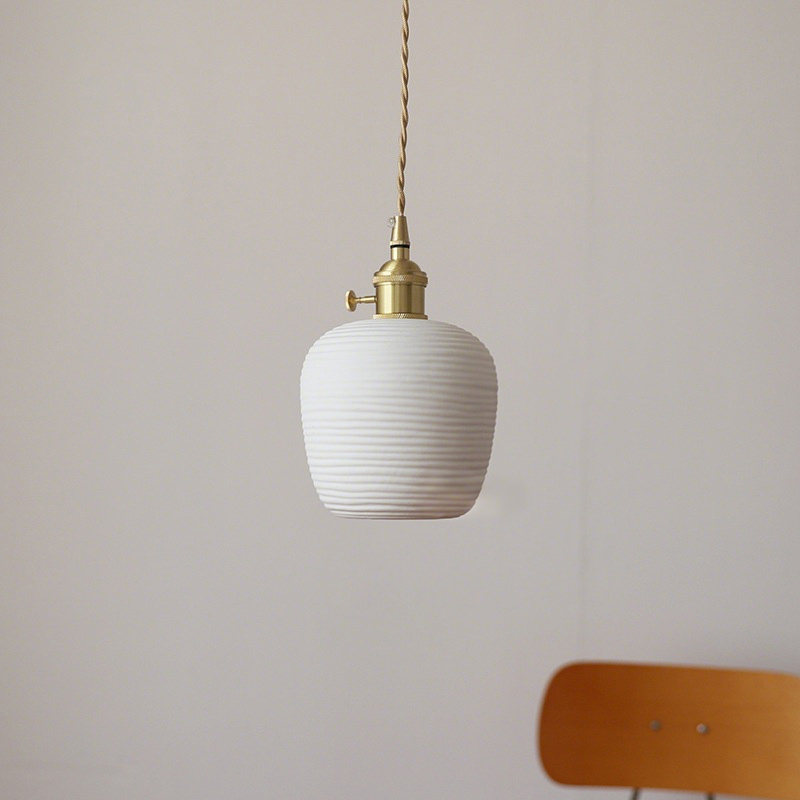 ペンダントライト 北欧 ダイニング 磁器 陶器 アイアン 金属 おしゃれ 1灯 口金E26 LED対応 モダン シンプル 照明 天井照明 シェードランプ 玄関 リビング 寝室 洗面所 居間用 キッチン 簡単取付 引掛けシーリング おしゃれ ダクトレール