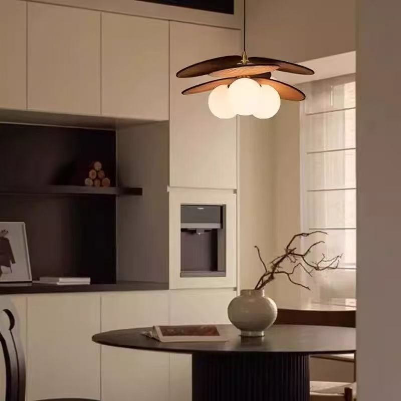 ペンダントライト おしゃれ レトロ 3灯 木 吊下げ灯 天井照明 間接照明 北欧 LED電球 洋風 キッチン 照明器具 トイレ 階段 引掛シーリング ダクトレール 電気 モダン シンプル かわいい リビング ダイニング インテリア照明 食卓 和室 癒やし 省エネ