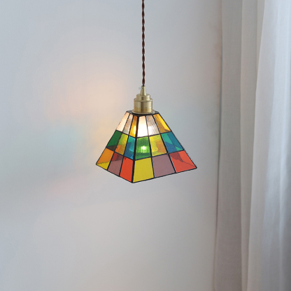 ペンダントライト ダイニング  北欧 ガラス ダクトレール用 アイアン 台形 キューブ 1灯 E26口金 led モダン シンプル レトロ デザイン 天井照明 シェードランプ  玄関 リビング  トイレ 寝室 洗面所 居間用 キッチン 食卓用  可愛い 階段 和風 ステンドガラス