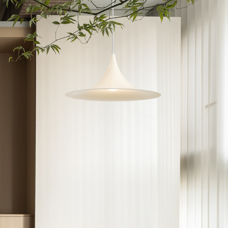 ペンダントライト 北欧 ダイニング スチール おしゃれ 1灯 口金E26　LED対応 モダン シンプル デザイン 照明 天井照明 子供部屋 玄関 リビング 寝室 洗面所 居間用 キッチン 簡単取付 引掛けシーリング ダクトレール