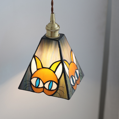 ペンダントライト ダイニング  北欧 ガラス ダクトレール用 アイアン 猫 ねこ 台形 1灯 E26口金 led モダン シンプル レトロ デザイン 天井照明 シェードランプ  玄関 リビング  トイレ 寝室 洗面所 居間用 キッチン 食卓用  可愛い 階段 和風  ステンドガラス