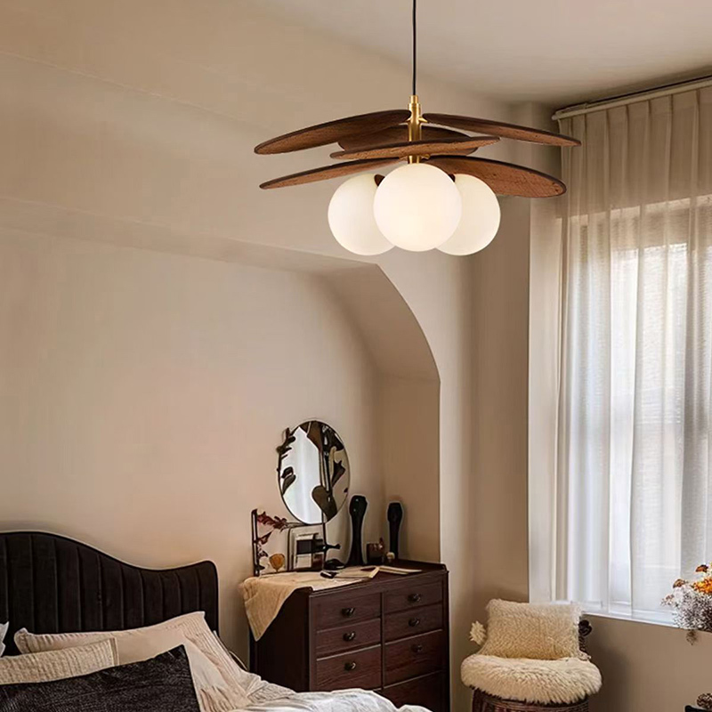 ペンダントライト おしゃれ レトロ 3灯 木 吊下げ灯 天井照明 間接照明 北欧 LED電球 洋風 キッチン 照明器具 トイレ 階段 引掛シーリング ダクトレール 電気 モダン シンプル かわいい リビング ダイニング インテリア照明 食卓 和室 癒やし 省エネ