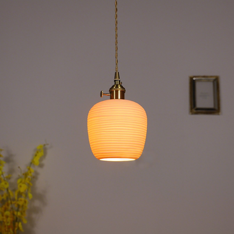 ペンダントライト 北欧 ダイニング 磁器 陶器 アイアン 金属 おしゃれ 1灯 口金E26 LED対応 モダン シンプル 照明 天井照明 シェードランプ 玄関 リビング 寝室 洗面所 居間用 キッチン 簡単取付 引掛けシーリング おしゃれ ダクトレール