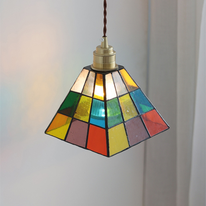 ペンダントライト ダイニング  北欧 ガラス ダクトレール用 アイアン 台形 キューブ 1灯 E26口金 led モダン シンプル レトロ デザイン 天井照明 シェードランプ  玄関 リビング  トイレ 寝室 洗面所 居間用 キッチン 食卓用  可愛い 階段 和風 ステンドガラス