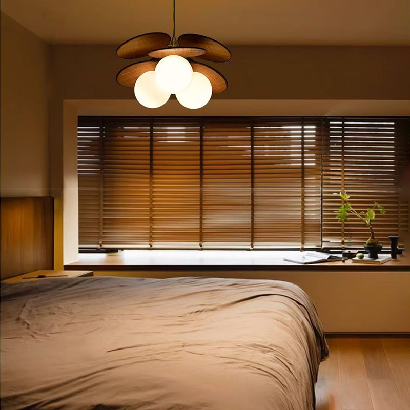 ペンダントライト おしゃれ レトロ 3灯 木 吊下げ灯 天井照明 間接照明 北欧 LED電球 洋風 キッチン 照明器具 トイレ 階段 引掛シーリング ダクトレール 電気 モダン シンプル かわいい リビング ダイニング インテリア照明 食卓 和室 癒やし 省エネ