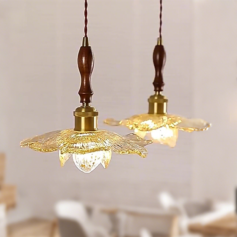 ペンダントライト 北欧 ガラス 木 花 ダイニング おしゃれ 1灯 口金E26 LED対応 アイアン 金属 モダン シンプル デザイン 照明 天井照明 ライト 玄関 リビング 寝室 洗面所 居間 キッチン ダクトレール 引掛けシーリング 北欧