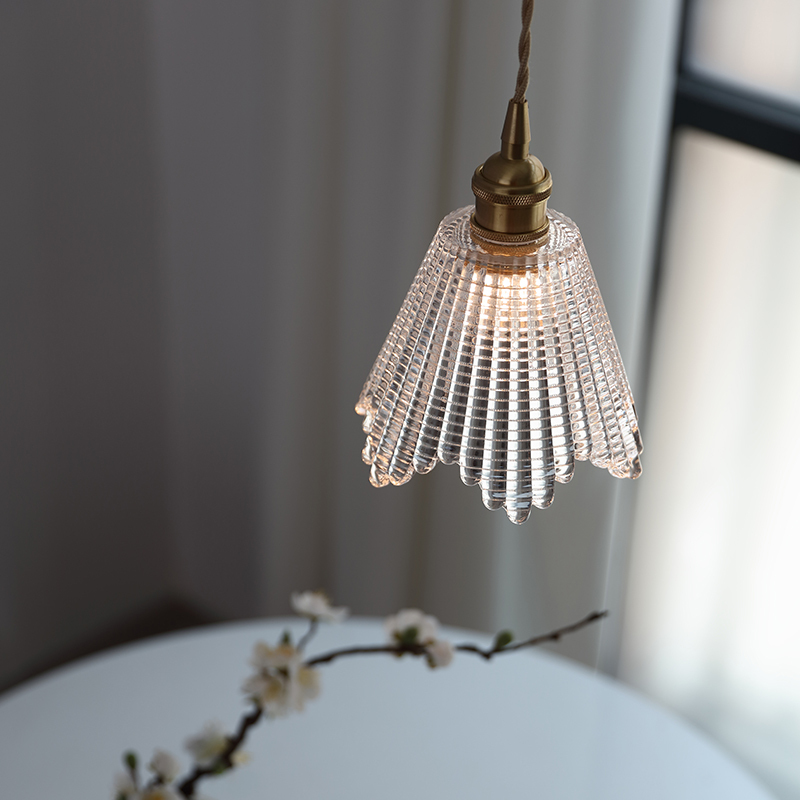 ペンダントライト 北欧 ガラス ダイニング おしゃれ 1灯 口金E26 LED対応 アイアン 金属 モダン シンプル デザイン 照明 天井照明 ライト 玄関 リビング 寝室 洗面所 居間 キッチン ダクトレール 引掛けシーリング 北欧