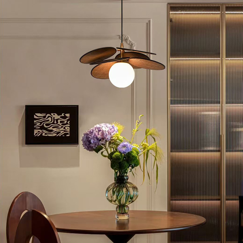 ペンダントライト おしゃれ レトロ 3灯 木 吊下げ灯 天井照明 間接照明 北欧 LED電球 洋風 キッチン 照明器具 トイレ 階段 引掛シーリング ダクトレール 電気 モダン シンプル かわいい リビング ダイニング インテリア照明 食卓 和室 癒やし 省エネ
