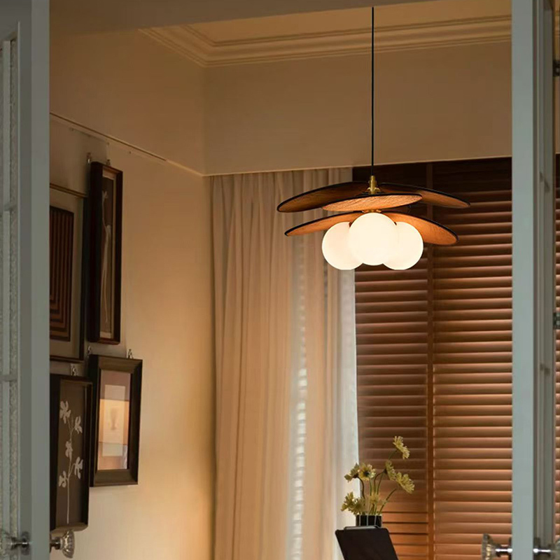 ペンダントライト おしゃれ レトロ 3灯 木 吊下げ灯 天井照明 間接照明 北欧 LED電球 洋風 キッチン 照明器具 トイレ 階段 引掛シーリング ダクトレール 電気 モダン シンプル かわいい リビング ダイニング インテリア照明 食卓 和室 癒やし 省エネ