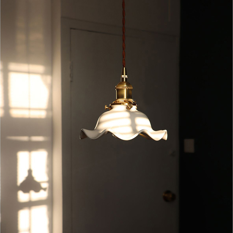 ペンダントライト 北欧 ダイニング 磁器 陶器 アイアン 金属 おしゃれ 1灯 口金E26 LED対応 モダン シンプル 照明 天井照明 シェードランプ 玄関 リビング 寝室 洗面所 居間用 キッチン 簡単取付 引掛けシーリング おしゃれ ダクトレール