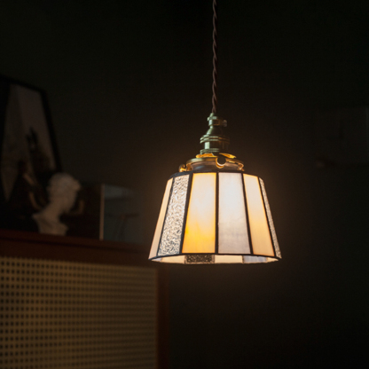 ペンダントライト 北欧 ガラス ダイニング おしゃれ 1灯 口金E26 LED対応 アイアン 金属 モダン シンプル デザイン 照明 天井照明 ライト 玄関 リビング 寝室 洗面所 居間 キッチン ダクトレール 引掛けシーリング 北欧