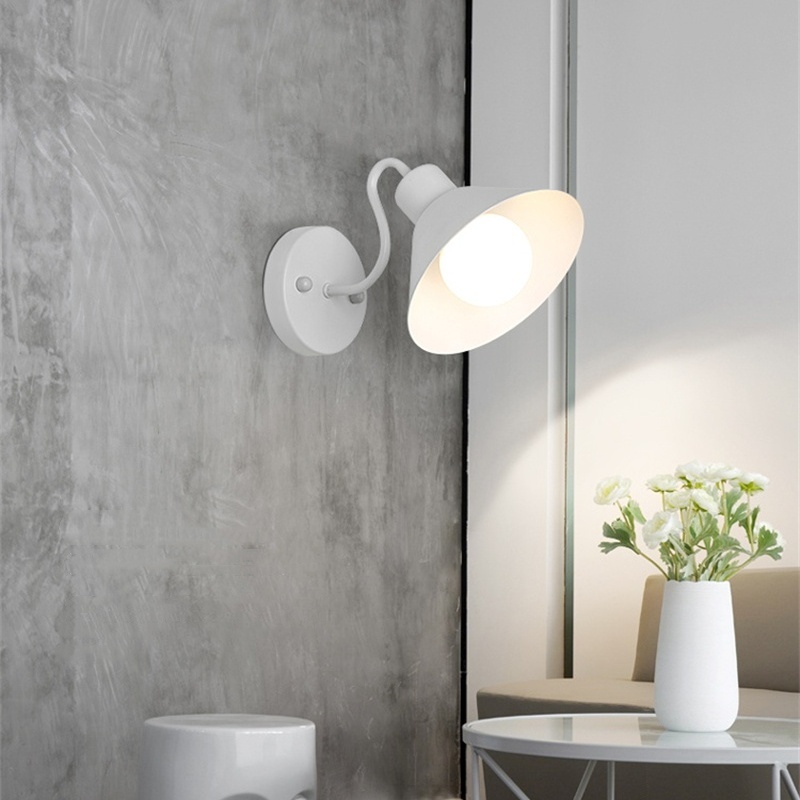 ウォールライト アイアン ブラケットライト 1灯 北欧 ナチュラル led LED シンプル 照明 照明器具 寝室 玄関 廊下 書斎 階段 ダイニング リビングルーム バルコニー 洗面所 室内 壁面 おしゃれ 壁掛け 和室 洋室 子供部屋 工業風