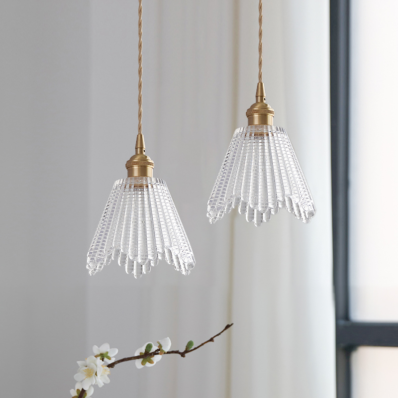 ペンダントライト 北欧 ガラス ダイニング おしゃれ 1灯 口金E26 LED対応 アイアン 金属 モダン シンプル デザイン 照明 天井照明 ライト 玄関 リビング 寝室 洗面所 居間 キッチン ダクトレール 引掛けシーリング 北欧