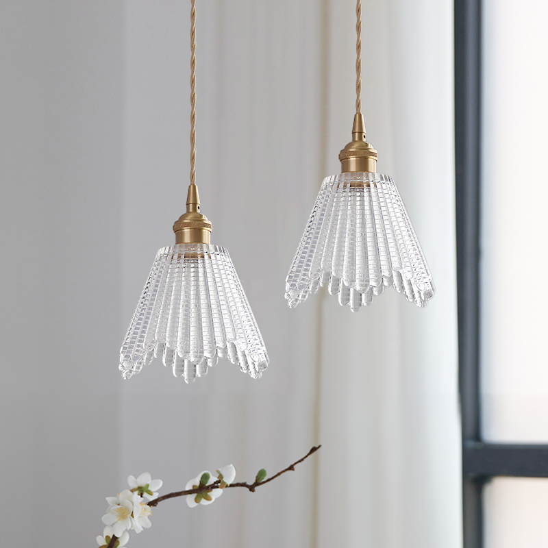 ペンダントライト 北欧 ガラス ダイニング おしゃれ 1灯 口金E26 LED対応 アイアン 金属 モダン シンプル デザイン 照明 天井照明 ライト 玄関 リビング 寝室 洗面所 居間 キッチン ダクトレール 引掛けシーリング 北欧