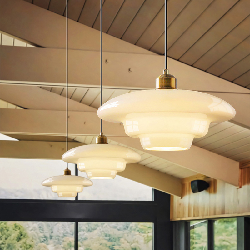 ペンダントライト 北欧 ガラス ダイニング おしゃれ 1灯 口金E26 LED対応 アイアン 金属 モダン シンプル デザイン 照明 天井照明 ライト 玄関 リビング 寝室 洗面所 居間 キッチン ダクトレール 引掛けシーリング 北欧