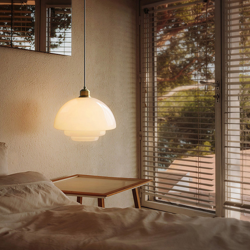 ペンダントライト 北欧 ガラス ダイニング おしゃれ 1灯 口金E26 LED対応 アイアン 金属 モダン シンプル デザイン 照明 天井照明 ライト 玄関 リビング 寝室 洗面所 居間 キッチン ダクトレール 引掛けシーリング 北欧