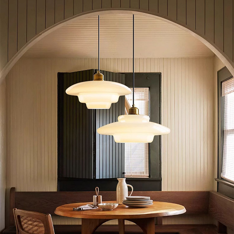 ペンダントライト 北欧 ガラス ダイニング おしゃれ 1灯 口金E26 LED対応 アイアン 金属 モダン シンプル デザイン 照明 天井照明 ライト 玄関 リビング 寝室 洗面所 居間 キッチン ダクトレール 引掛けシーリング 北欧