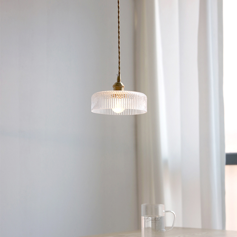ペンダントライト ダイニング  北欧 ガラス ダクトレール用 アイアン 筒型 1灯 E26口金 led モダン シンプル レトロ デザイン 天井照明 シェードランプ  ライト 玄関 リビング  トイレ 寝室 洗面所 居間用 キッチン 食卓用  可愛い 階段 和風 クリア 光 影