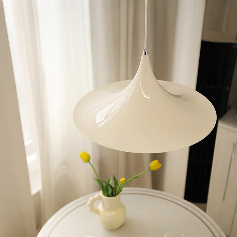 ペンダントライト 北欧 ダイニング スチール おしゃれ 1灯 口金E26　LED対応 モダン シンプル デザイン 照明 天井照明 子供部屋 玄関 リビング 寝室 洗面所 居間用 キッチン 簡単取付 引掛けシーリング ダクトレール