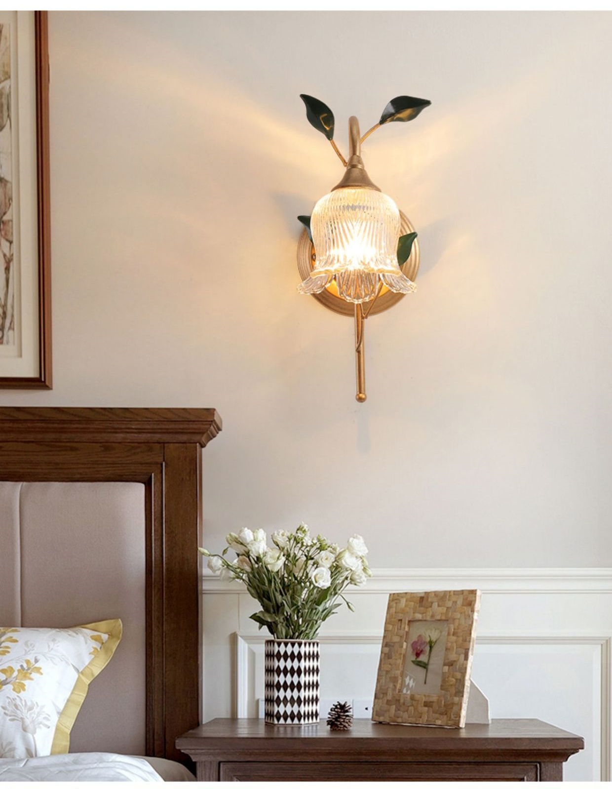 壁掛け ウォールライト ブラケットライト アイアン ガラス 壁飾り 北欧 1灯 ダイニング おしゃれ led モダン シンプル デザイン 照明 花びら シェードランプ ライト 玄関 リビングルーム 寝室 洗面所 居間用 クリア キッチン 新生活 子供部屋 可愛い