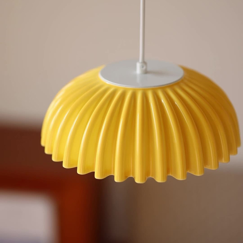 ペンダントライト 北欧 ダイニング 磁器 陶器 アイアン 金属 おしゃれ 1灯 口金E26 LED対応 モダン シンプル 照明 天井照明 シェードランプ 玄関 リビング 寝室 洗面所 居間用 キッチン 簡単取付 引掛けシーリング おしゃれ ダクトレール