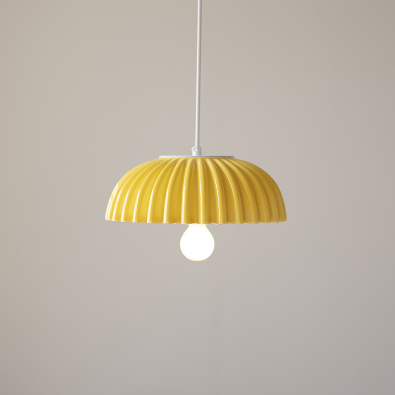 ペンダントライト 北欧 ダイニング 磁器 陶器 アイアン 金属 おしゃれ 1灯 口金E26 LED対応 モダン シンプル 照明 天井照明 シェードランプ 玄関 リビング 寝室 洗面所 居間用 キッチン 簡単取付 引掛けシーリング おしゃれ ダクトレール