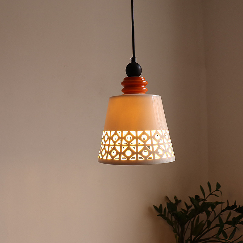 ペンダントライト 北欧 ダイニング 磁器 陶器 アイアン 金属 おしゃれ 1灯 口金E26 LED対応 モダン シンプル 照明 天井照明 シェードランプ 玄関 リビング 寝室 洗面所 居間用 キッチン 簡単取付 引掛けシーリング おしゃれ ダクトレール