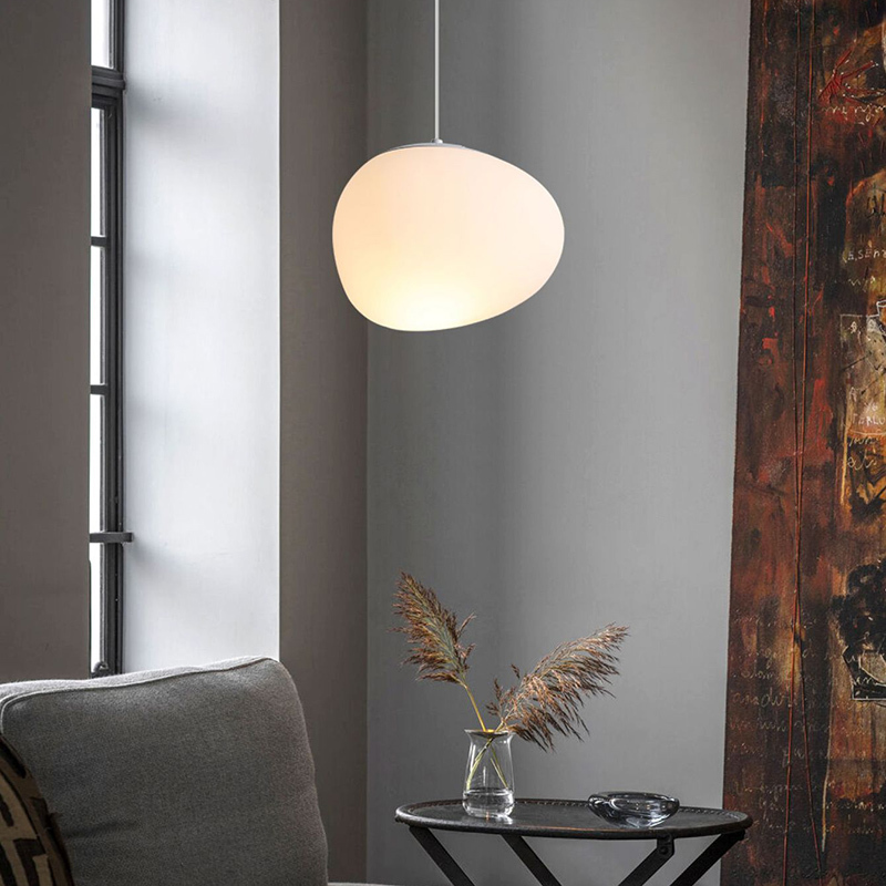 ペンダントライト 北欧 プラスチック ダイニング おしゃれ 1灯 口金E26 LED対応 アイアン 金属 モダン シンプル デザイン 照明 天井照明 ライト 玄関 リビング 寝室 洗面所 居間 キッチン ダクトレール 引掛けシーリング 北欧