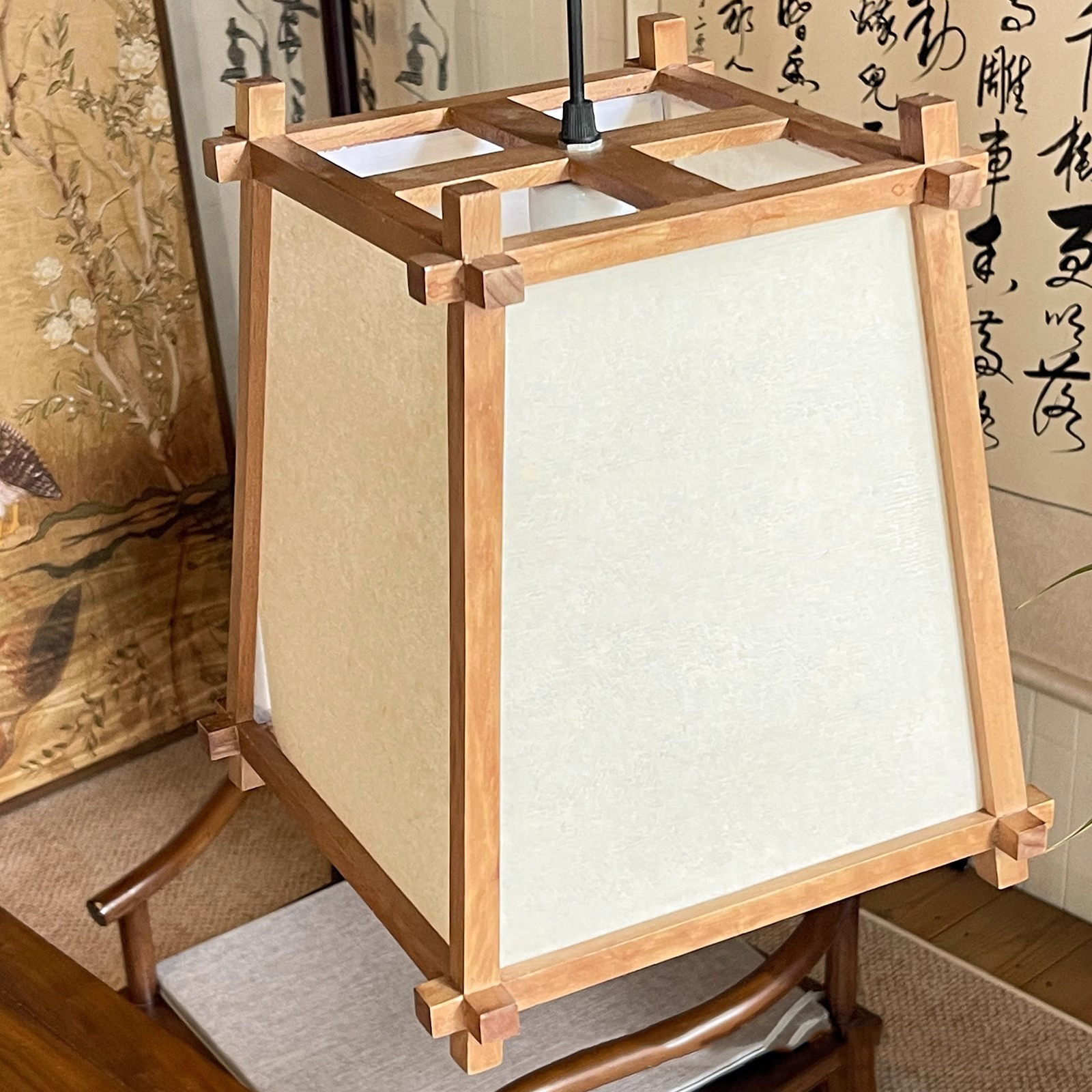 ペンダントライト ダイニング  北欧 布 木 織物 木枠 ダクトレール用 アイアン 台形 1灯 E26口金 led モダン シンプル レトロ デザイン 天井照明 フランス風 リビング  トイレ 寝室 洗面所 居間用 キッチン 食卓用  可愛い 階段 和風 グリーン 自然  雰囲気作り