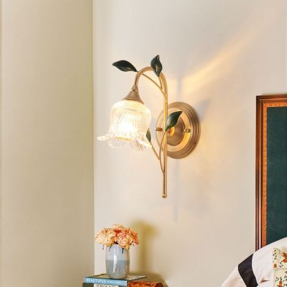 壁掛け ウォールライト ブラケットライト アイアン ガラス 壁飾り 北欧 1灯 ダイニング おしゃれ led モダン シンプル デザイン 照明 花びら シェードランプ ライト 玄関 リビングルーム 寝室 洗面所 居間用 クリア キッチン 新生活 子供部屋 可愛い