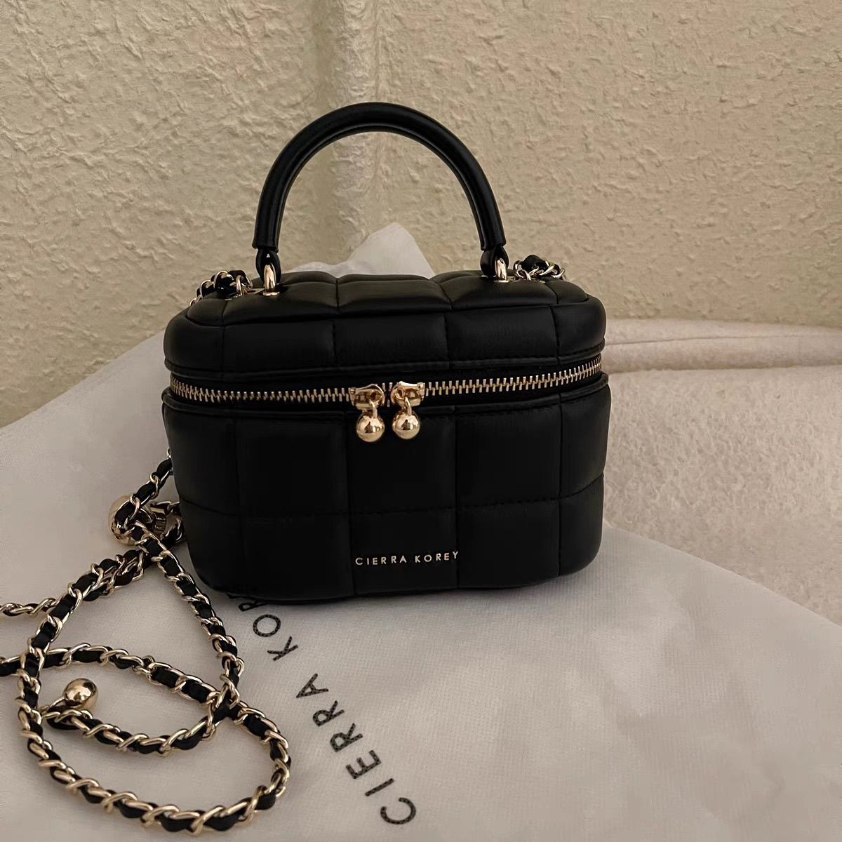 「現貨」小香風 千金盒子包 斜挎手提 鏈條輕奢