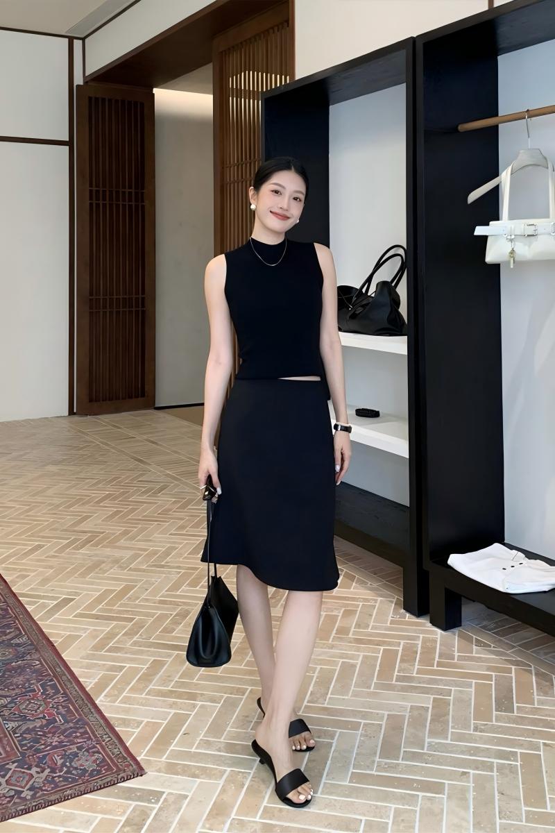 【預售】夏季純色系顯瘦套裝｜白色針織背心｜白色闊腿牛仔褲