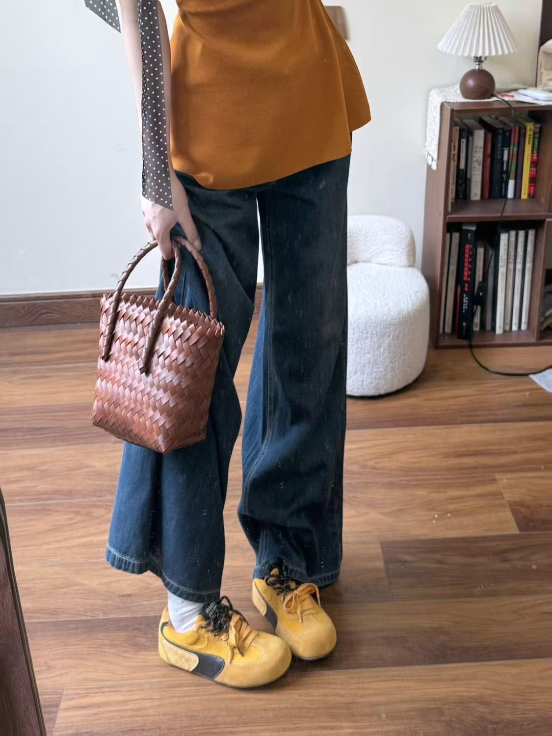 天絲面料 法式獨特黃色上衣長褲套裝 夏季外穿背心 高腰顯瘦喇叭牛仔褲