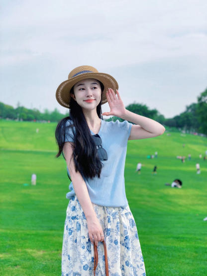 法式復古水墨畫碎花半身裙+冰絲針織上衣兩件套 夏季休閒套裝