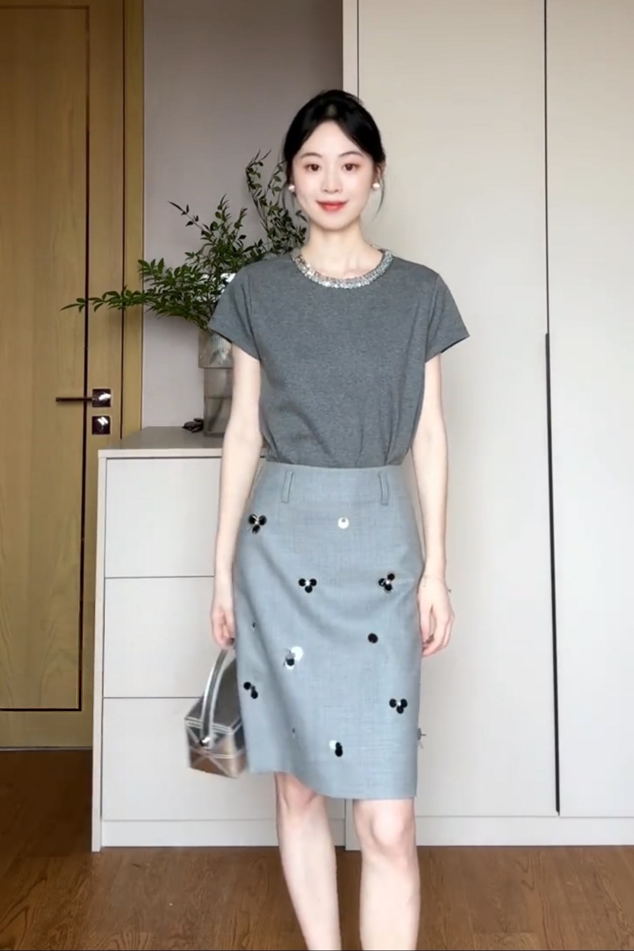 小眾設計亮片圓領灰色上衣 灰色半身裙 OL通勤 夏季高級格雷係