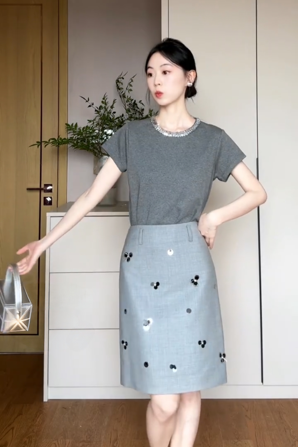 小眾設計亮片圓領灰色上衣 灰色半身裙 OL通勤 夏季高級格雷係