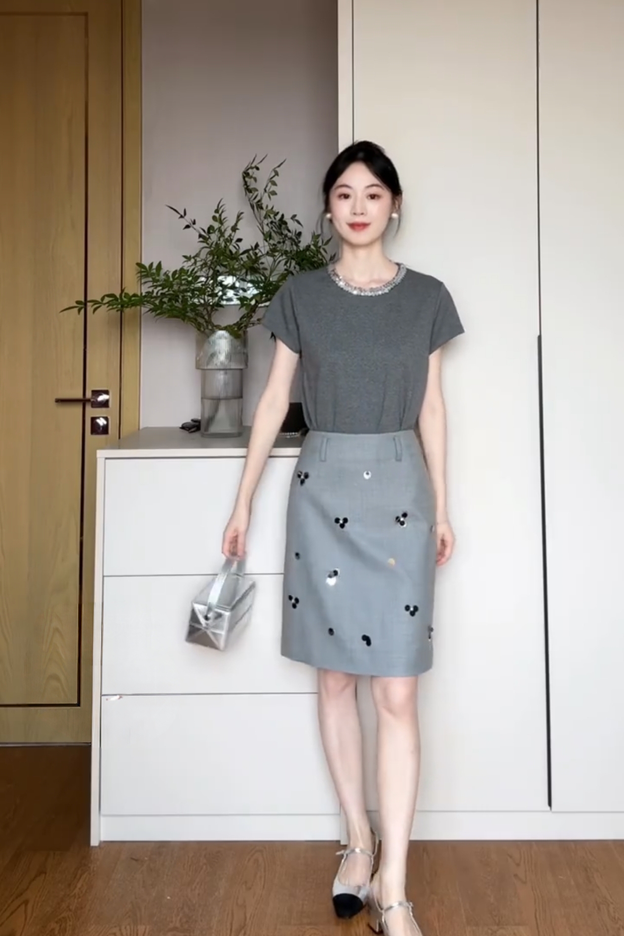小眾設計亮片圓領灰色上衣 灰色半身裙 OL通勤 夏季高級格雷係
